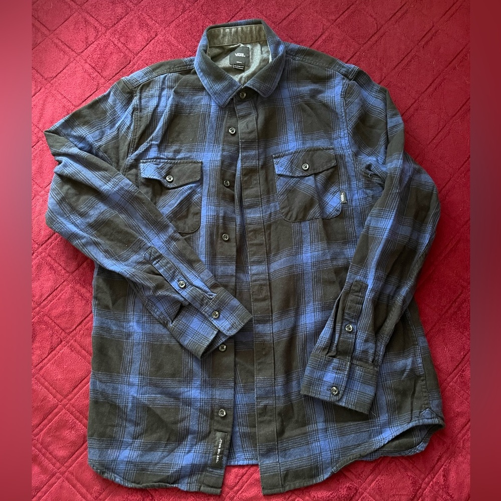 Vans men’s button up blue long sleeve.